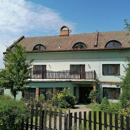 Otevrena Naruc Pension Letovice Bagian luar foto
